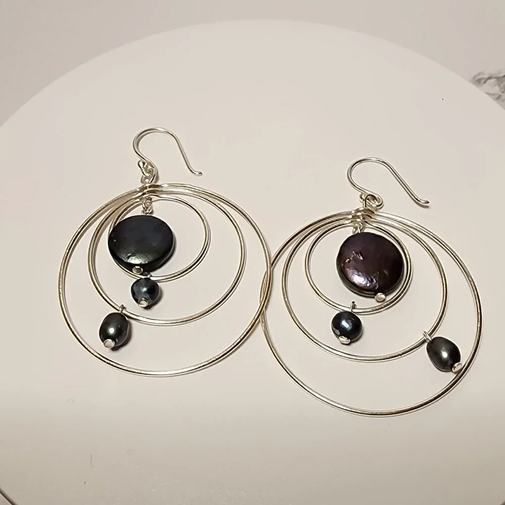 Beautiful Orbit Circle Pearl Dangle Earrings